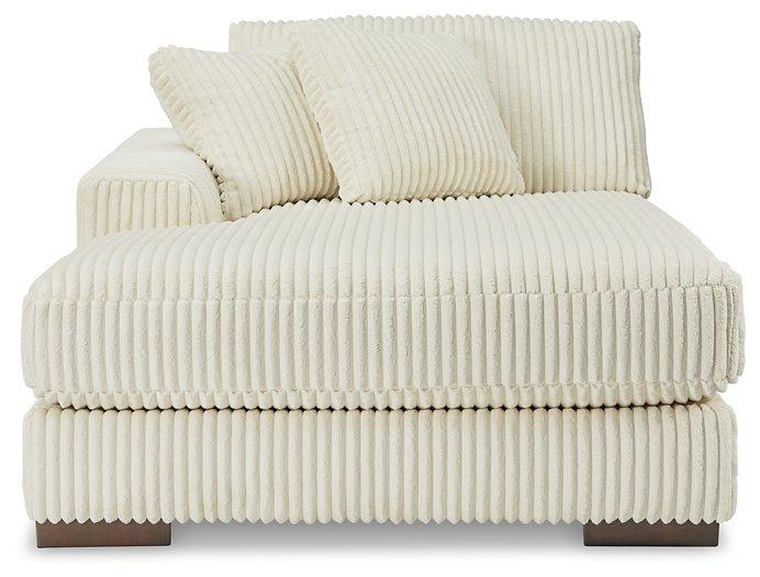 Lindyn Sectional with Chaise - Holmwood's Furniture & Design Center (Somersworth, NH)