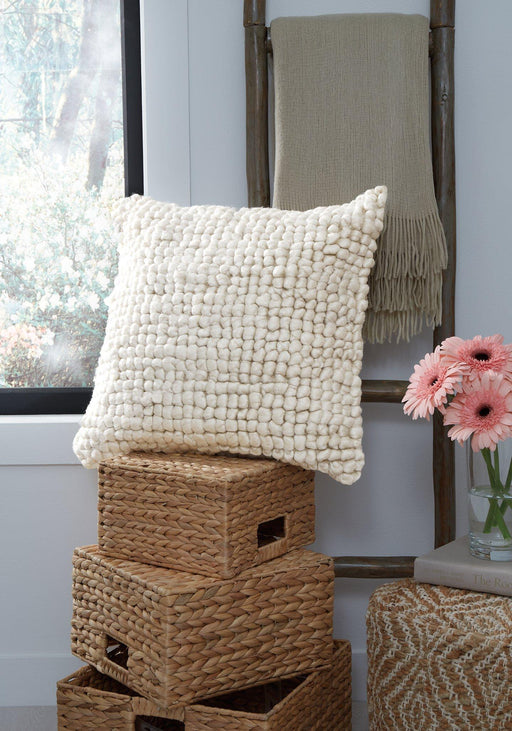 Aavie Pillow - Holmwood's Furniture & Design Center (Somersworth, NH)