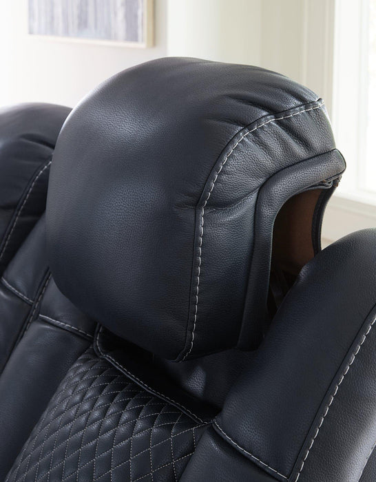 Fyne-Dyme Power Recliner - Holmwood's Furniture & Design Center (Somersworth, NH)
