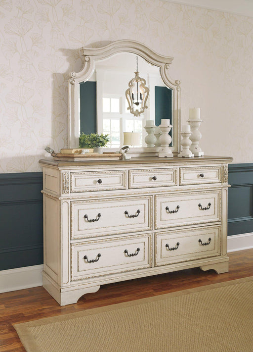 Realyn Bedroom Set - Holmwood's Furniture & Design Center (Somersworth, NH)