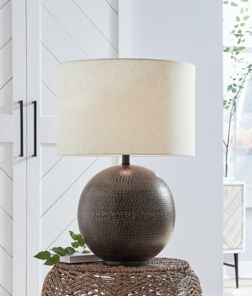 Hambell Lamp Set - Holmwood's Furniture & Design Center (Somersworth, NH)