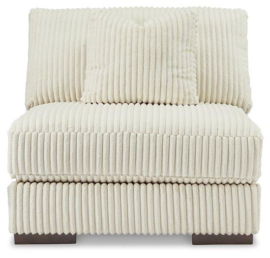Lindyn Sectional Sofa - Holmwood's Furniture & Design Center (Somersworth, NH)