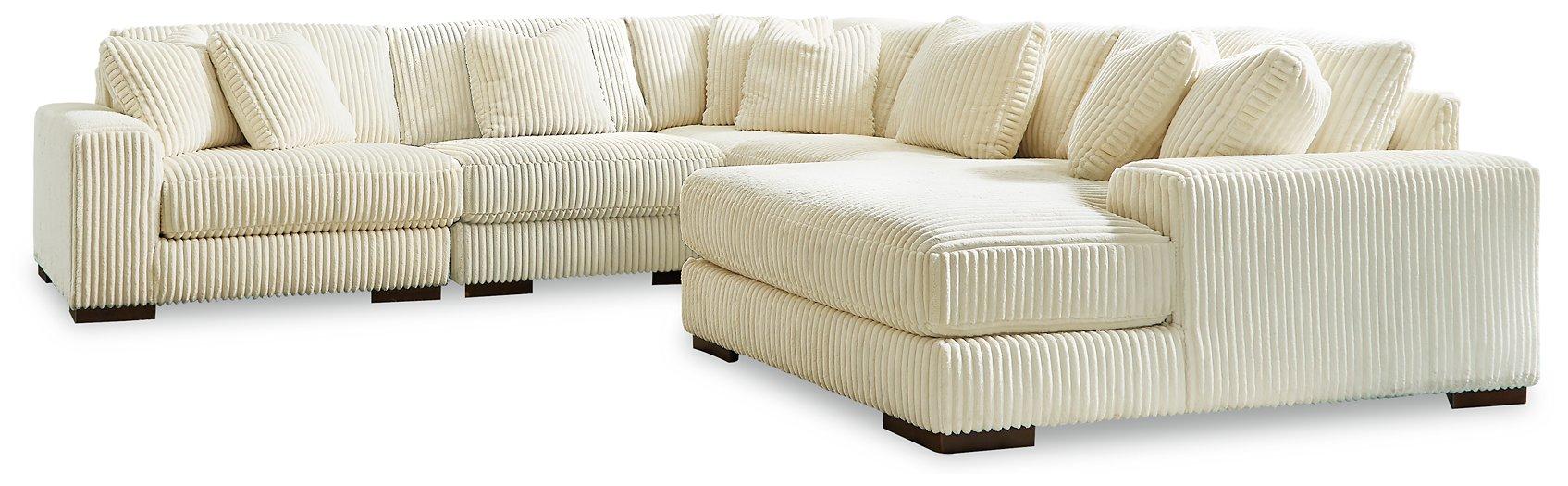 Lindyn Sectional with Chaise - Holmwood's Furniture & Design Center (Somersworth, NH)