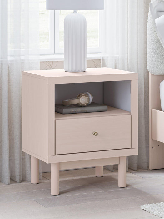 Wistenpine Bedroom Package - Holmwood's Furniture & Design Center (Somersworth, NH)