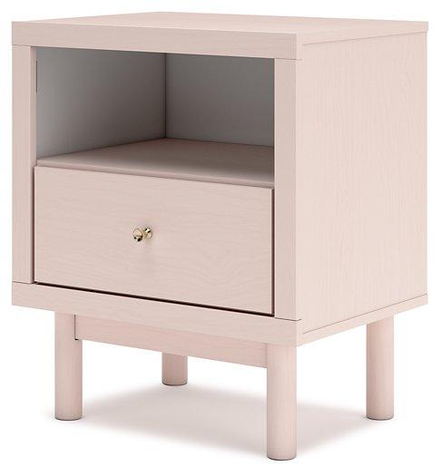 Wistenpine Bedroom Package - Holmwood's Furniture & Design Center (Somersworth, NH)