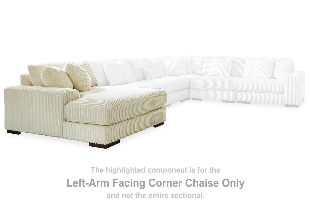 Lindyn Sectional with Chaise - Holmwood's Furniture & Design Center (Somersworth, NH)