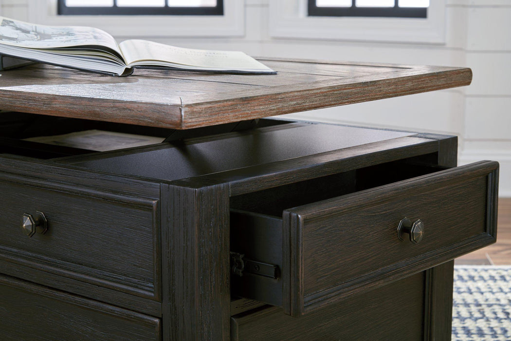 Tyler Creek Table Set - Holmwood's Furniture & Design Center (Somersworth, NH)