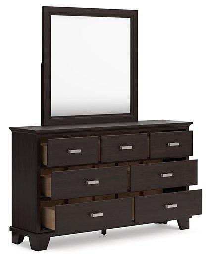 Covetown Bedroom Package - Holmwood's Furniture & Design Center (Somersworth, NH)