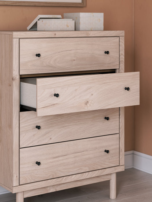 Arloster Chest of Drawers - Holmwood's Furniture & Design Center (Somersworth, NH)