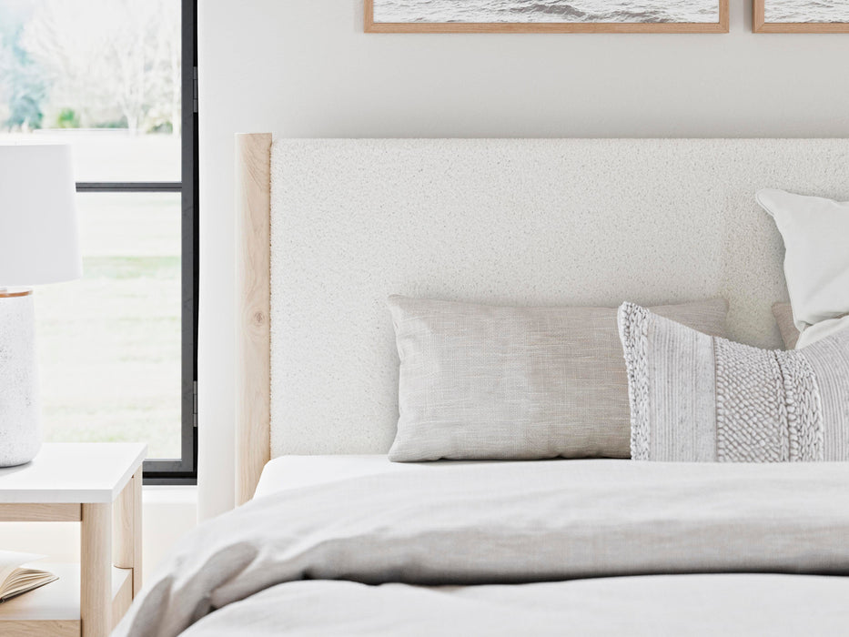 Cadmori Upholstered Bed - Holmwood's Furniture & Design Center (Somersworth, NH)