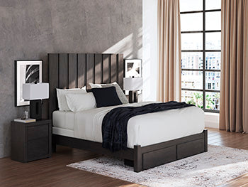 Fraluna Bed - Holmwood's Furniture & Design Center (Somersworth, NH)