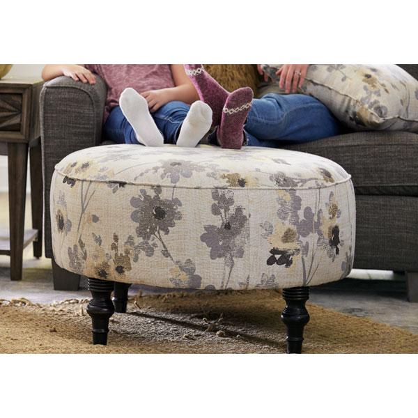 RENAE BENCH OTTOMAN W/2 PILLOWS- 9900E2P - Holmwood's Furniture & Design Center (Somersworth, NH)