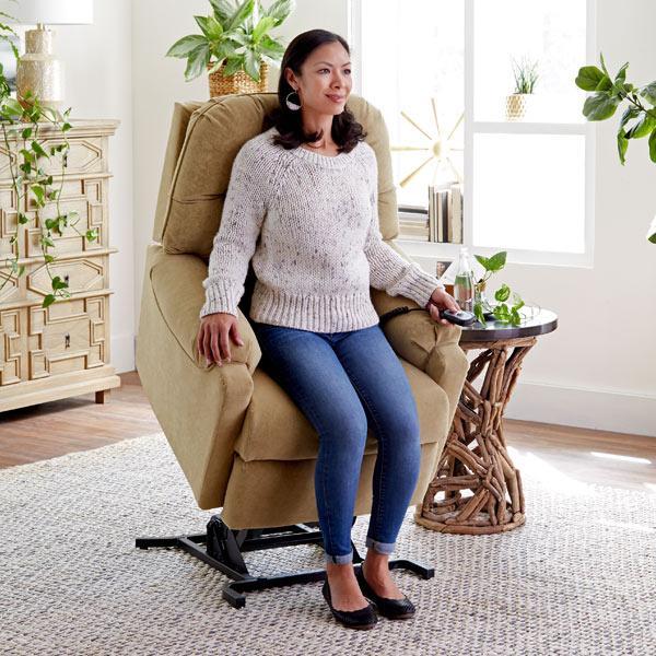 SONDRA POWER ROCKER RECLINER- 1AP27 - Holmwood's Furniture & Design Center (Somersworth, NH)