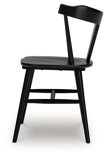 Gretlynn Dining Chair - Holmwood's Furniture & Design Center (Somersworth, NH)