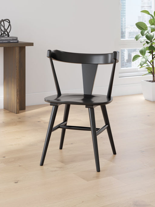 Gretlynn Dining Chair - Holmwood's Furniture & Design Center (Somersworth, NH)