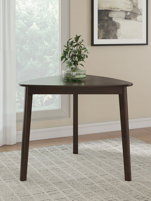 Mallenette Dining Table - Holmwood's Furniture & Design Center (Somersworth, NH)