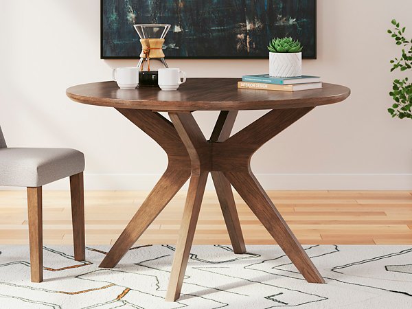 Lyncott Dining Room Set - Holmwood's Furniture & Design Center (Somersworth, NH)