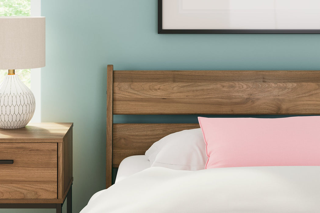 Deanlow Bedroom Package - Holmwood's Furniture & Design Center (Somersworth, NH)