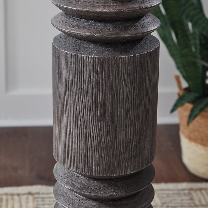 Fainwell Floor Lamp - Holmwood's Furniture & Design Center (Somersworth, NH)