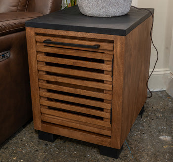 Kallari Chairside End Table - Holmwood's Furniture & Design Center (Somersworth, NH)