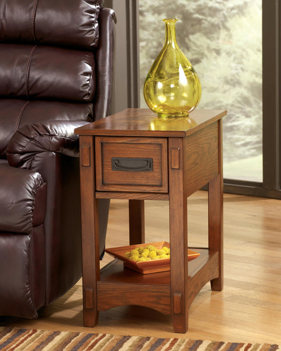 Breegin Chairside End Table - Holmwood's Furniture & Design Center (Somersworth, NH)