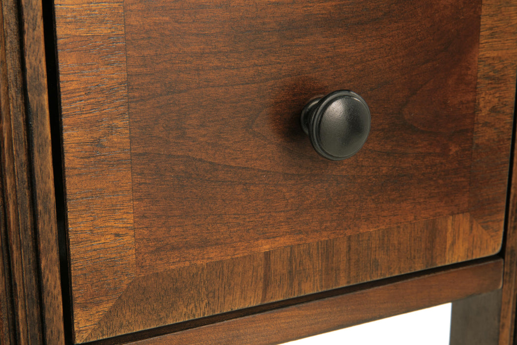 Breegin Chairside End Table - Holmwood's Furniture & Design Center (Somersworth, NH)